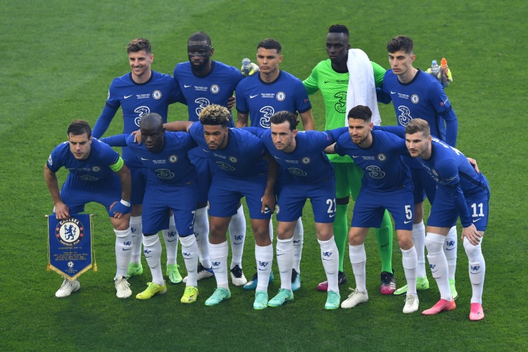 太阳报：涉嫌在酒吧用头撞伤他人，英格兰球星伊万·托尼被捕