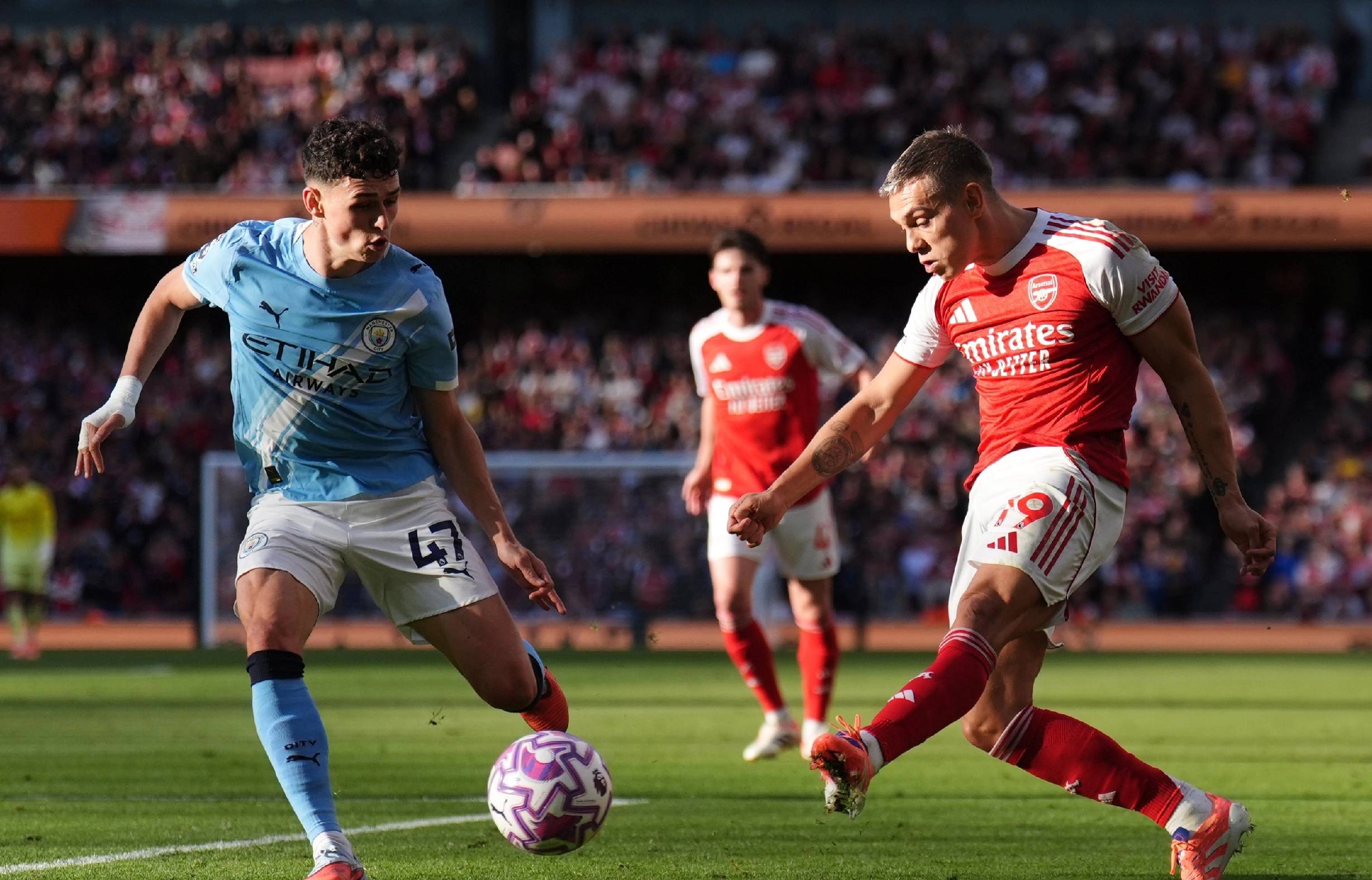 杜兰特：我完全可以一直出手，但主动传球会让队友建立信心