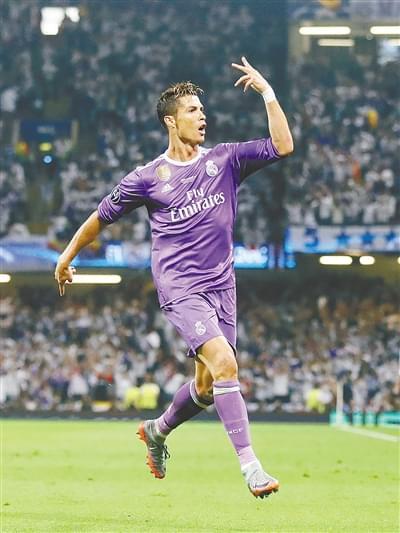 官方：阿贾克斯主帅海廷加下课；带队本赛季欧冠四战全败（阿贾克斯官宣主帅海廷加下课，本季欧冠四战皆负）