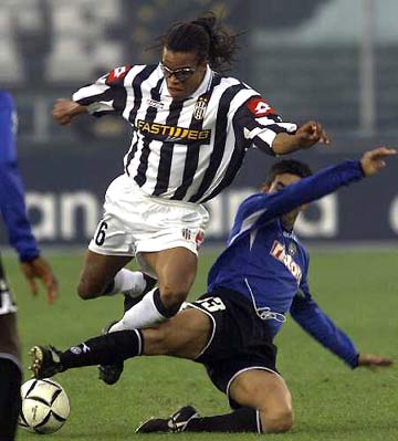 罚球少了13个！詹姆斯：有时候你能得到哨子，但有时候不能