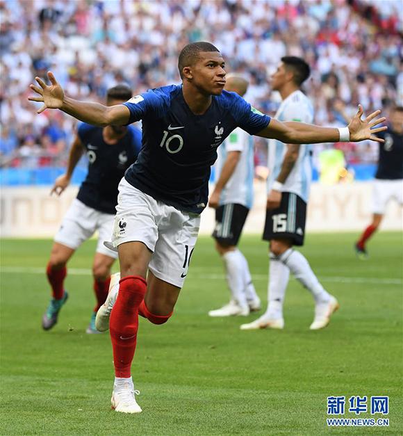 中国冰壶男队取得冬奥落选赛4连胜