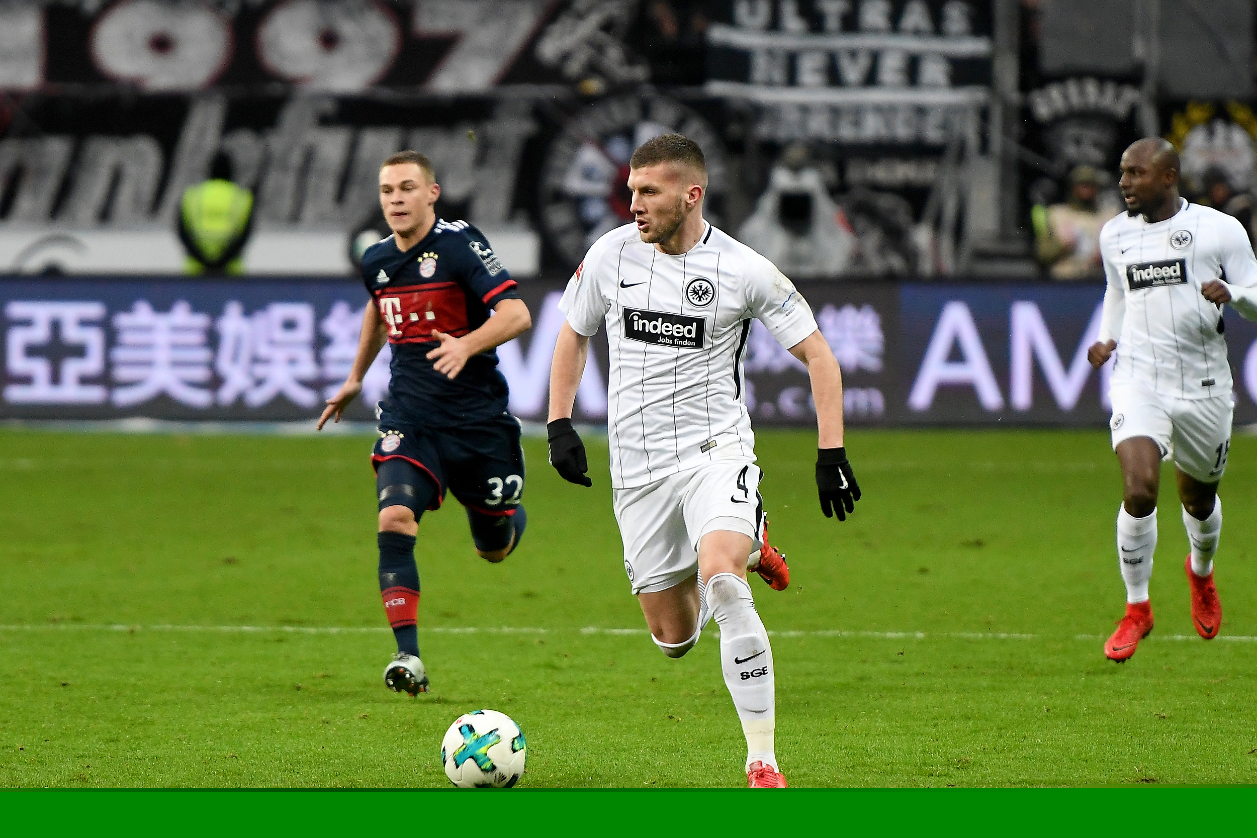 意媒：国米中卫缺乏回追速度，齐沃想用比塞克弥补这一点