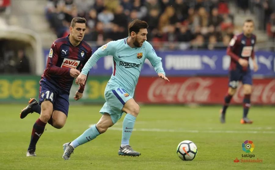 全家福宣，U16国少小将万项加盟塞尔超贝尔格莱德红星俱乐部（晒全家福官宣：U16国少小将万项正式加盟塞尔超豪门贝尔格莱德红星）