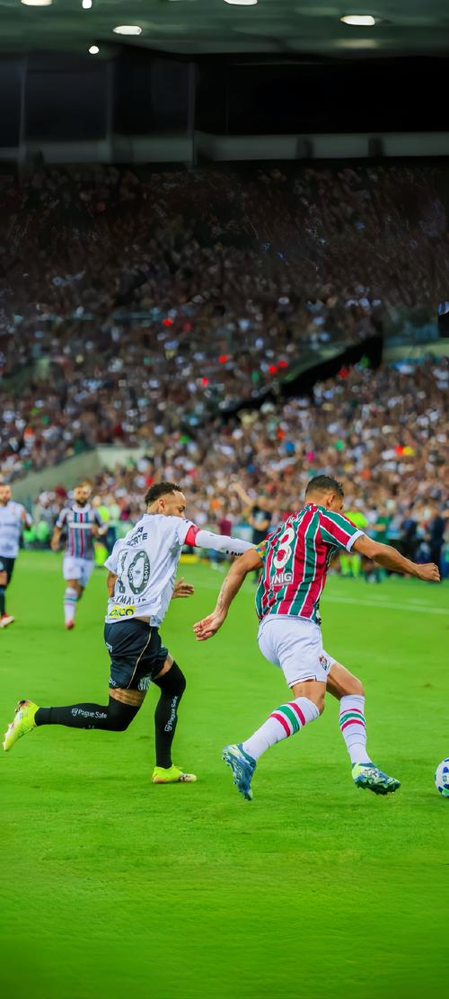 囧叔向裁判施压后染红，罗基：容忍这种行为问题会越来越严重