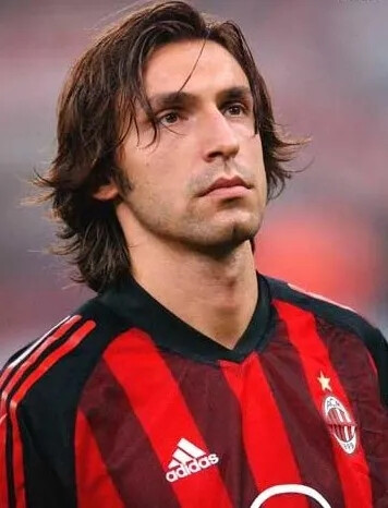 西甲-进球大战！安东尼闪击费兰半场戴帽 巴萨5-3贝蒂斯（西甲联赛：巴萨5-3力克贝蒂斯 安东尼闪电破门 费兰半场上演帽子戏法）