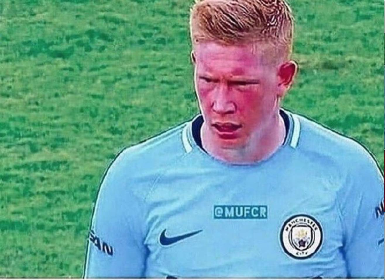 他终于迎来属于自己的夜晚