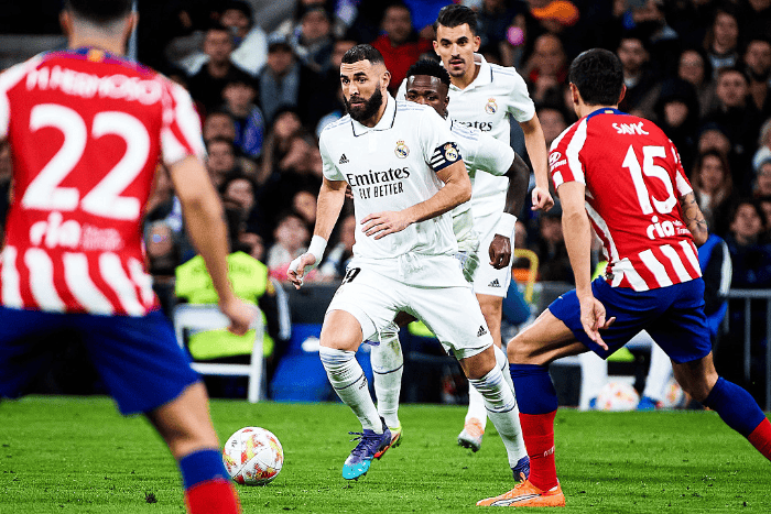 太阳报：B费的曼联生涯或接近尾声，球队正酝酿中场大换血（太阳报：曼联或迎中场大清洗，B费生涯进入倒计时）