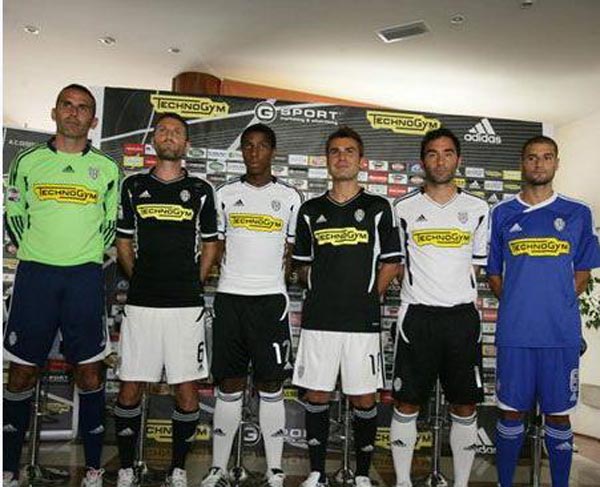 广西女孩超强球技燃爆全场