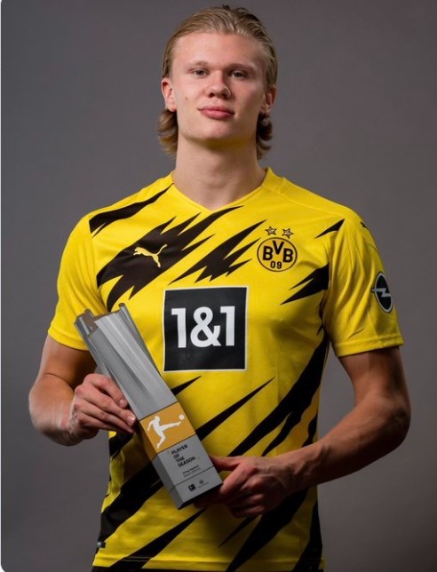 英超将迎第42次首尾对决，此前榜首球队30胜7平4负（英超第42次头尾大战将打响：榜首过往战绩30胜7平4负）