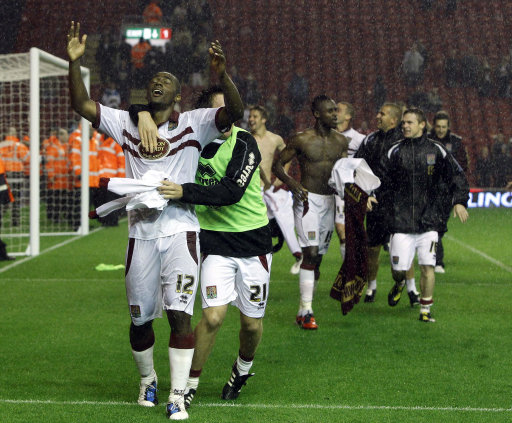 罗马诺：B费仍是沙特球队重要引援之一，但冬窗转会不现实（罗马诺：沙特球队仍将B费列为重点目标，冬窗转会基本无望）