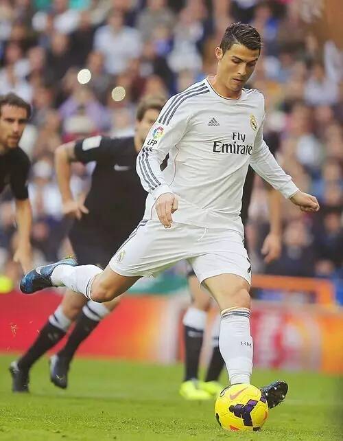 男子冰壶：中国5-2复仇菲律宾，三连胜稳居榜首，剑指冬奥