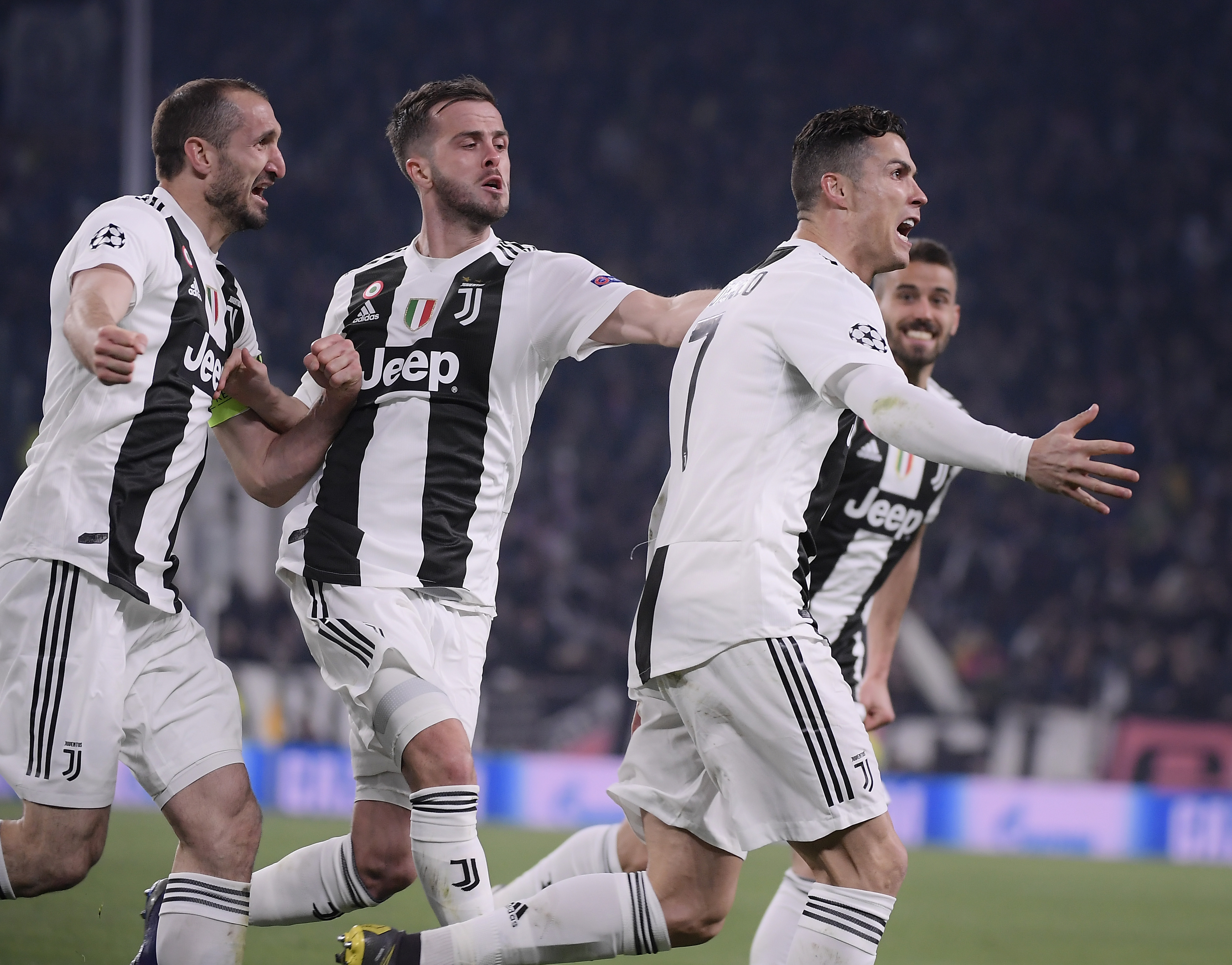 那不勒斯官方：吉尔莫将于下周一在伦敦接受手术