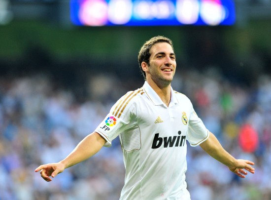 字母哥超强攻防两端统治比赛