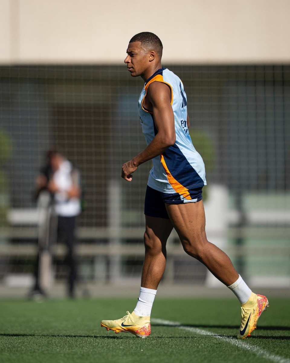 四川高校“人进球没进”当事人：校队教练，身体状态跟不上了